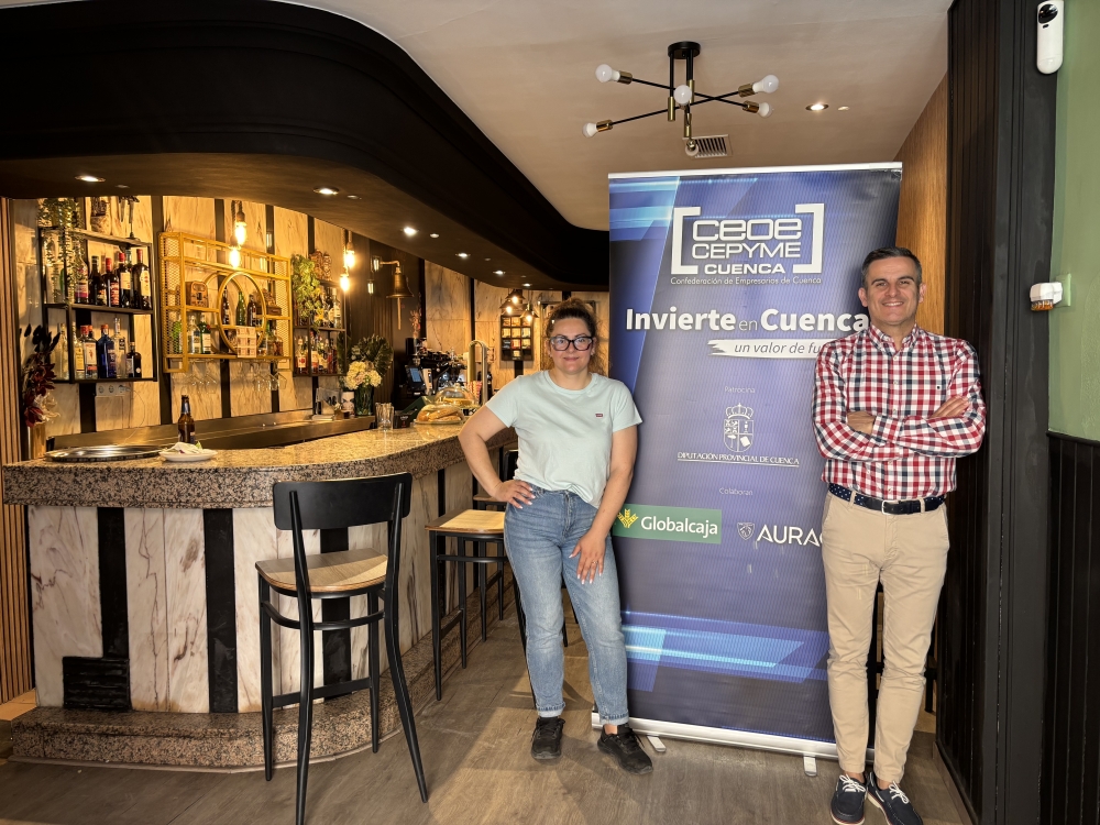 INVIERTE EN CUENCA ACOMPAÑA A UNA NUEVA EMPRENDEDORA EN LA APERTURA DEL BAR PESETA 2 EN TARANCÓN